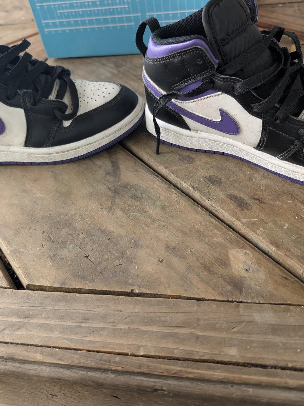 Jordan Kids High-Top Sneakers in Black, White & Purple - Picture 5 of 8